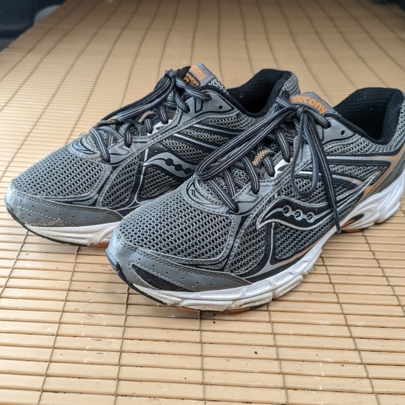 SAUCONY Cohesion 7 mens Running Shoes Silver Size 9.5Wide Great Cond - Picture 3 of 10